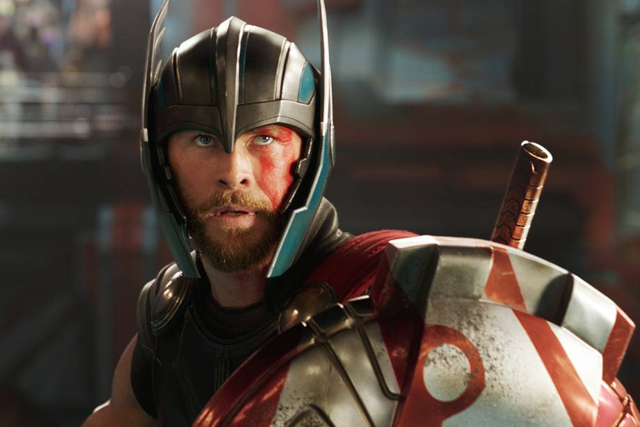 THOR: RAGNAROK com (Chris Hemsworth)