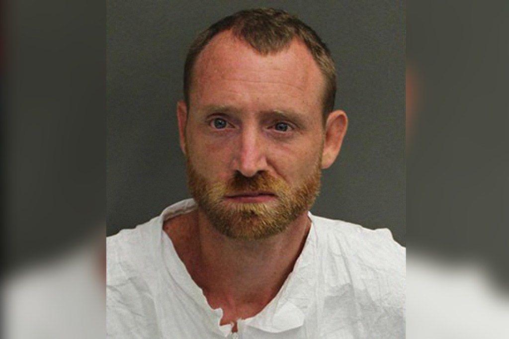 David Michael Grey é preso em Orlando sob acusação de abuso infantil