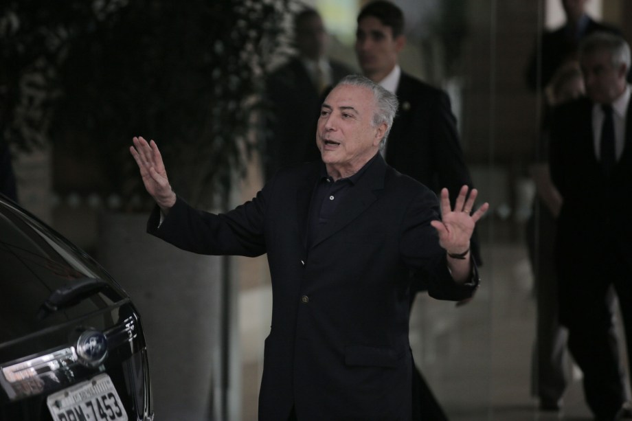 O presidente Michel Temer deixa o hospital Sírio Libanês, em São Paulo