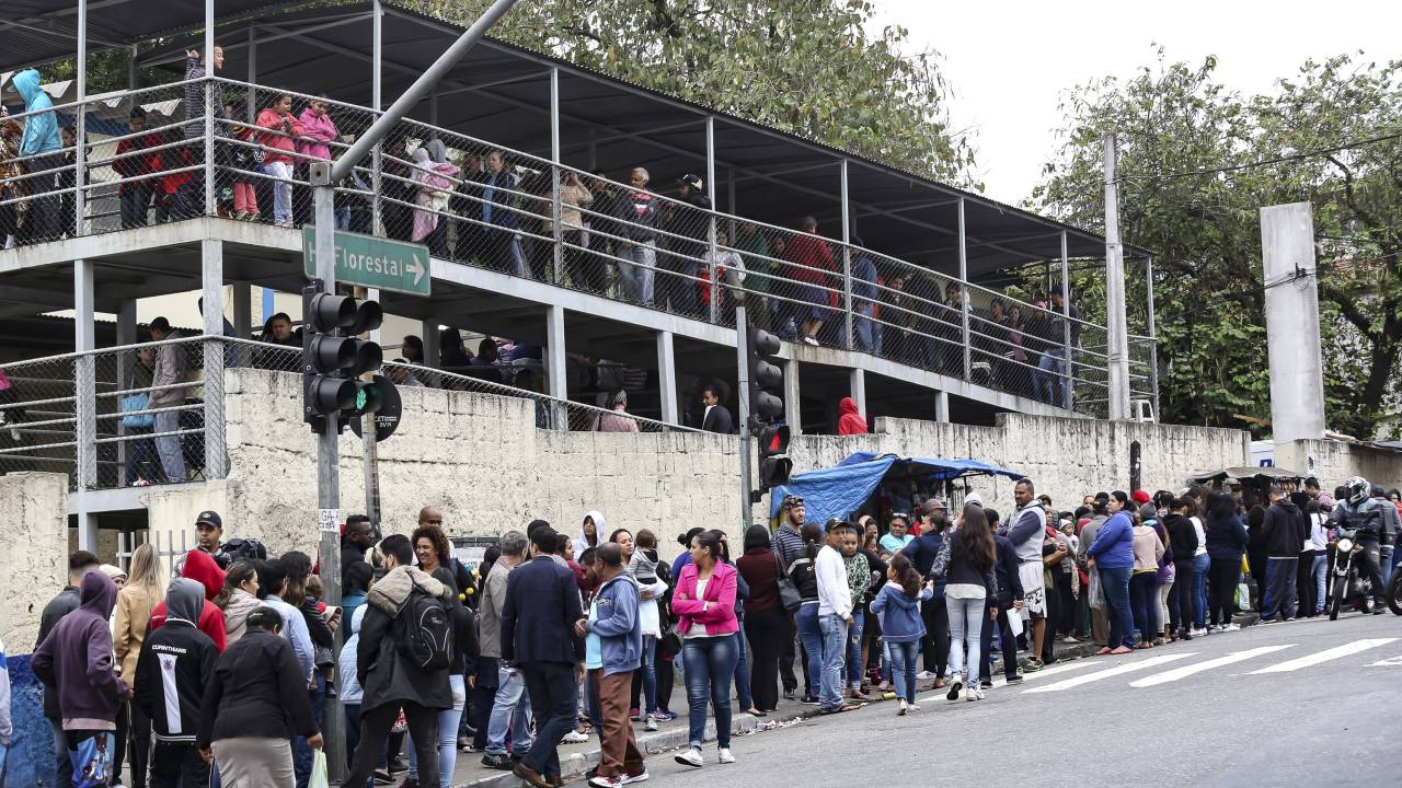 Vacinação contra febre amarela na Zona Norte de SP
