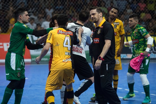 Partida final entre Sorocaba e Corinthians valendo o título da Liga paulista de Futsal, na Arena Sorocaba, em São Paulo