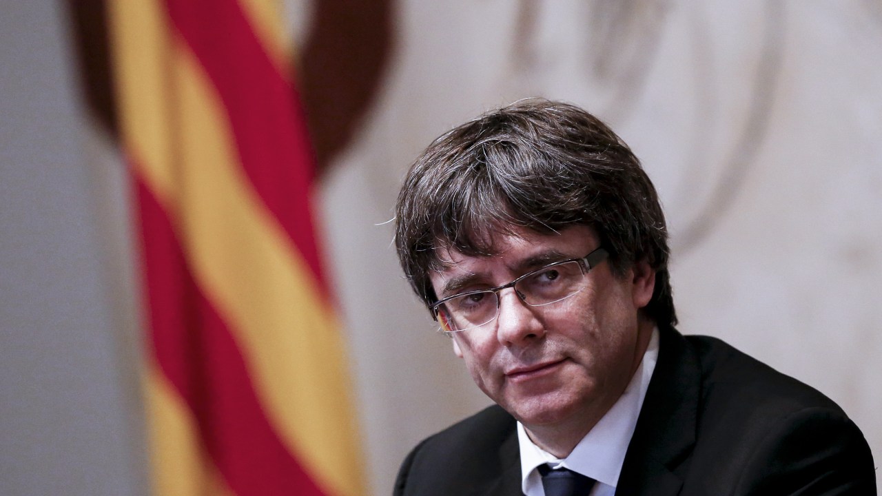 O presidente do governo regional da Catalunha, Carles Puigdemont