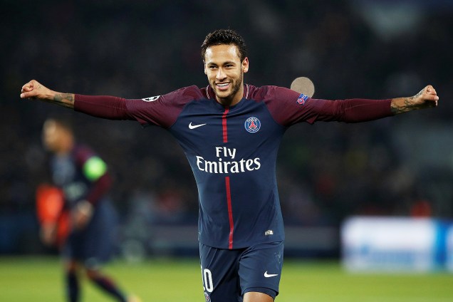 Neymar comemora o gol marcado na vitória do PSG sobre Anderlecht pela Liga dos Campeões - 31/10/2017