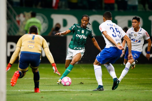 Keno durante partida entre Palmeiras e Cruzeiro, válida pela 31ª rodada do Campeonato Brasileiro de Futebol 2017, no Allianz Parque (Arena Palestra Itália), em São Paulo (SP) - 30/10/2017