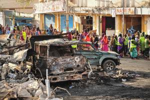 Explosão de caminhão-bomba mata 215 na Somália – 15/10/2017
