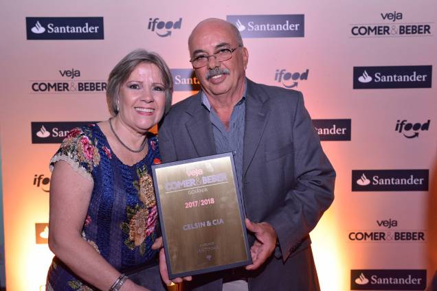 Os donos do Celsin & Cia: cerveja gelada e a melhor jantinha da cidade Os donos do Celsin & Cia: cerveja gelada e a melhor jantinha da cidade