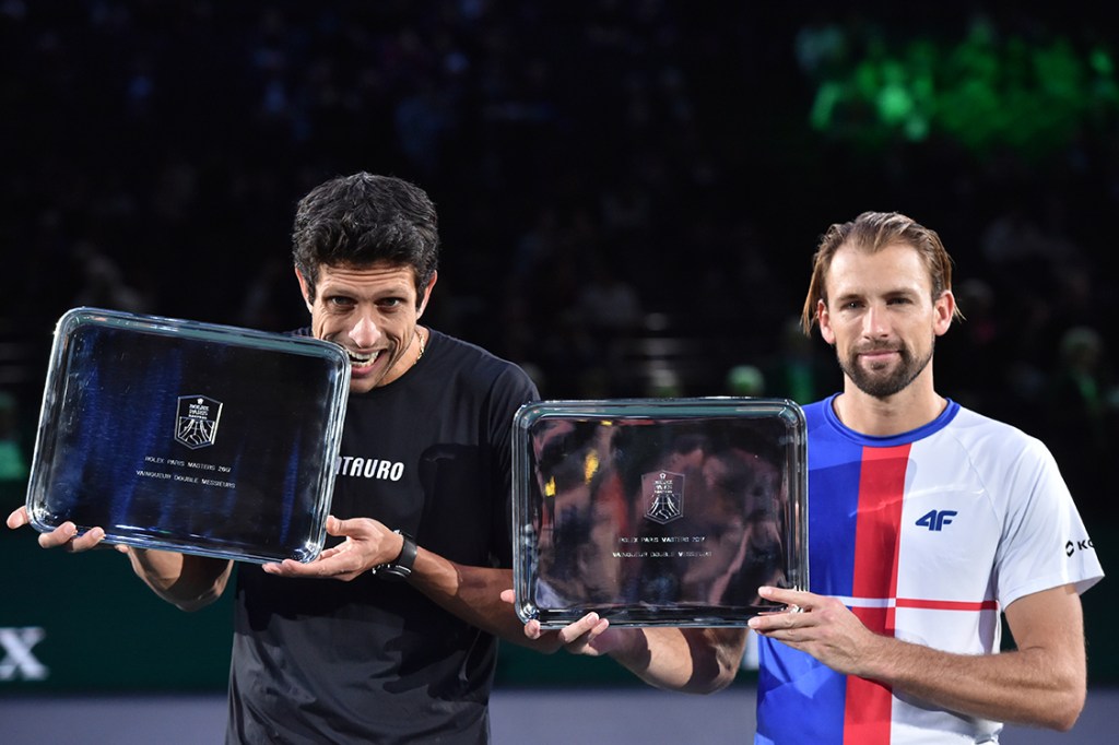 Marcelo Melo e Lukazs Kubot vencem Paris Masters 1000 após partida contra Ivan Dodig e Marcel Granollers, na França