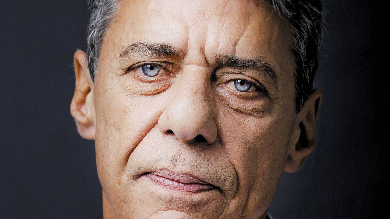 Chico Buarque de Hollanda.