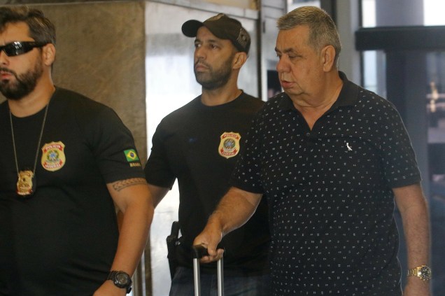 O presidente da Assembleia Legislativa do Rio, Jorge Picciani (PMDB), é levado para depor na sede da PF, no centro do Rio durante a Operação Cadeia Velha - 14/11/2017