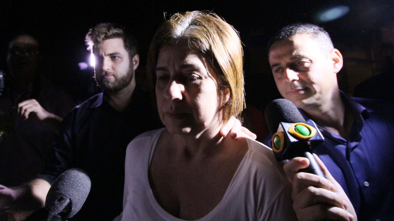 A ex-governadora Rosinha Garotinho deixa a cadeia José Frederico Marques, em Benfica, no Rio de Janeiro (RJ)