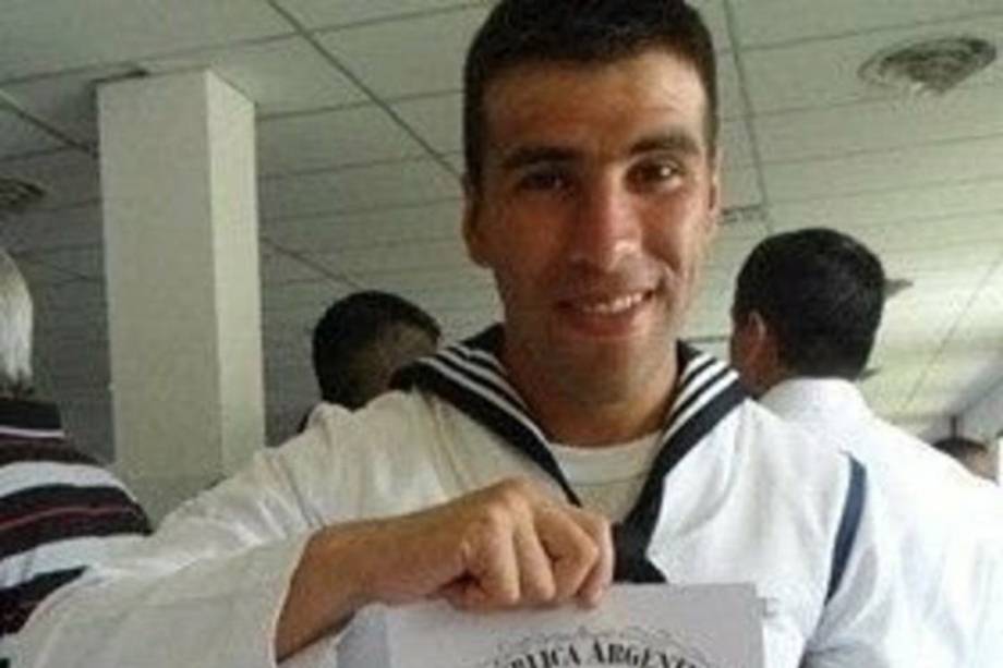 O cabo principal Federico Alejandro Alcaraz Coria, de 27 anos, é maquinista do ARA San Juan há um ano