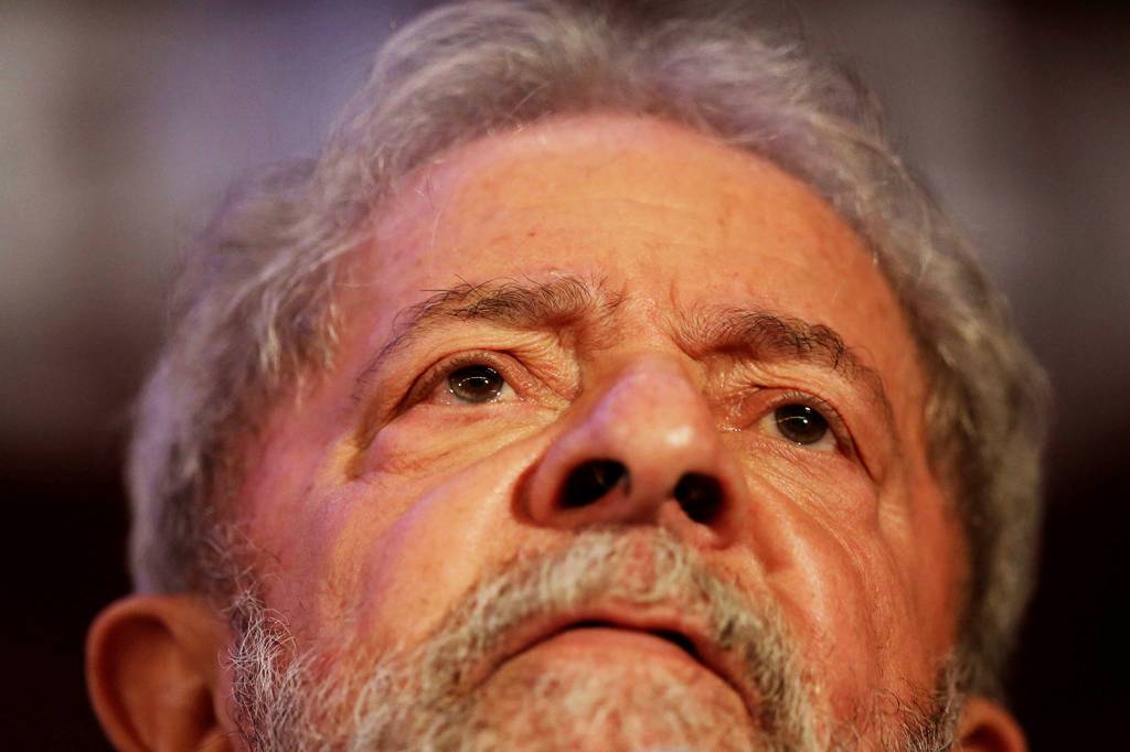 O diabo poupou Lula do sentimento da vergonha