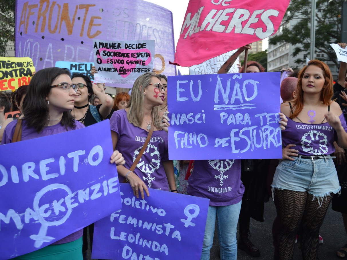 Direito ao aborto legal ainda está longe de ser cu... | VEJA