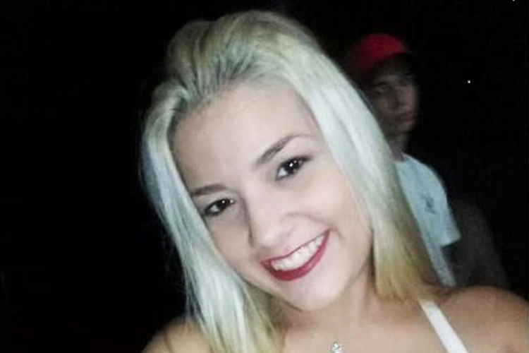 Isabel Rodrigues, de 18 anos, está internada em estado grave após ser atropelada em Santos (SP)