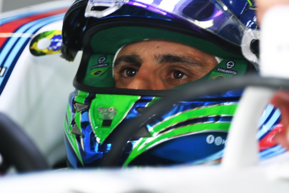 O piloto Felipe Massa, da Williams, durante primeiro dia de treino livre para o Grande Prêmio do Brasil em Interlagos - 10/11/2017