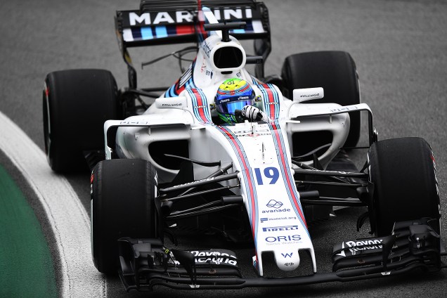O piloto Felipe Massa, da Williams, durante segundo dia de treino livre para o Grande Prêmio do Brasil, no Autódromo de Interlagos - 11/11/2017
