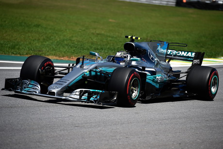 O piloto finlandês Valtteri Bottas, da Mercedes, durante o Grande Prêmio do Brasil em Interlagos - 12/11/2017