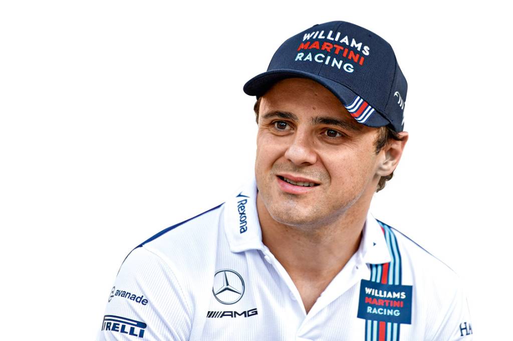 Williams' Brazilian driver Felipe Massa is seen during an interview in the paddock ahead of the Formula One Bahrain Grand Prix at the Sakhir circuit in the desert south of the Bahraini capital, Manama, on April 13, 2017. Credito: Andrej ISAKOVIC/AFP