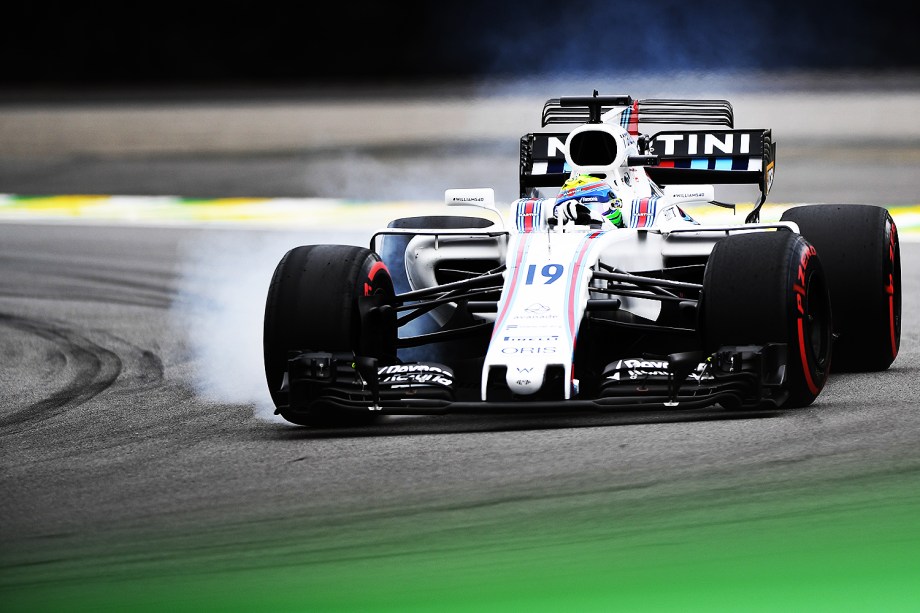 O piloto Felipe Massa, da Williams, durante segundo dia de treino livre para o Grande Prêmio do Brasil, no Autódromo de Interlagos - 11/11/2017