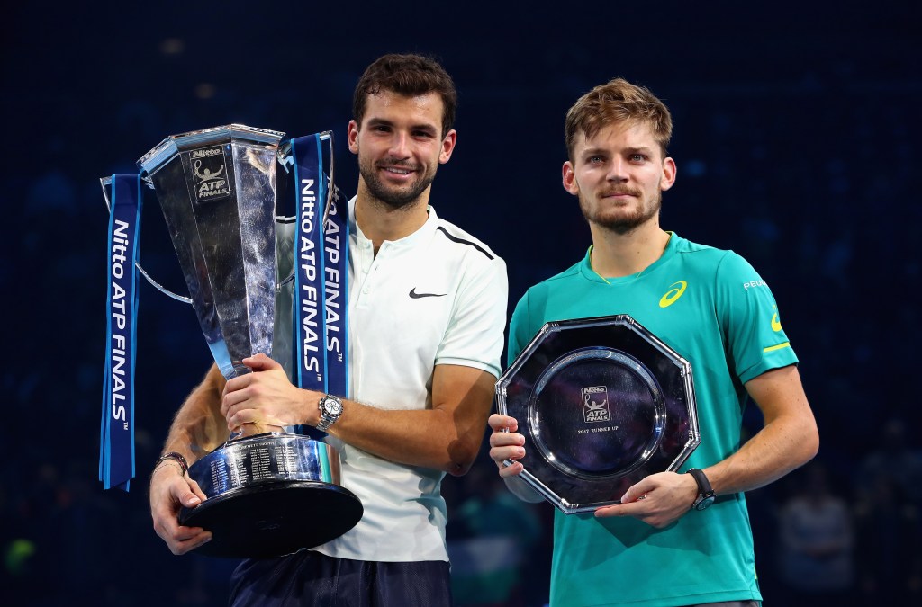 Grigor Dimitrov (à esq.) venceu David Goffin na decisão do ATP Finals de Londres de 2017
