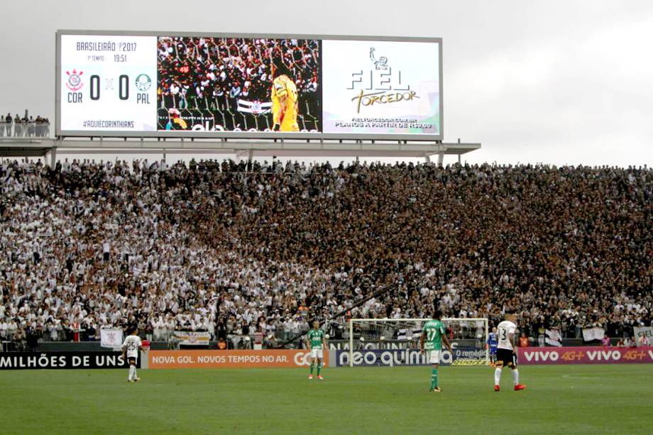 Torcida assiste clássico Palmeiras x Corinthians no Itaquerão em São Paulo, válida pelo Campeonato Brasileiro 2017