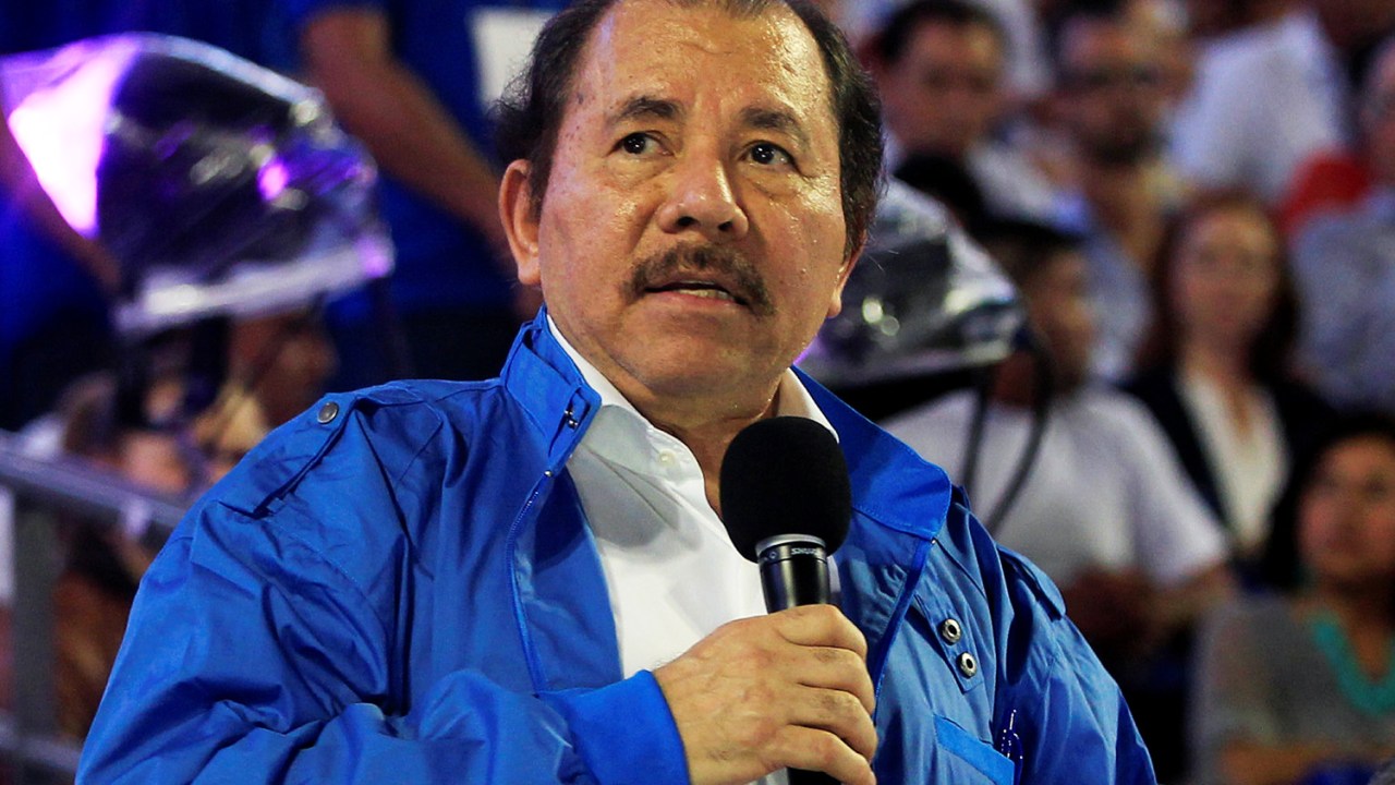 O presidente da Nicarágua, Daniel Ortega, fala durante inauguração de estádio de baseball, na cidade de Manágua - 19/10/2017