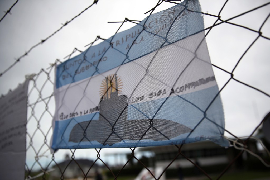 Imagens do dia - Submarino argentino desaparecido