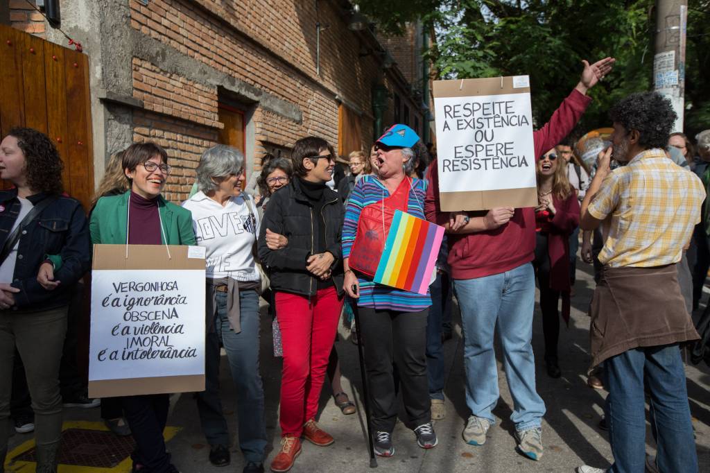 Ato contra e a favor de Judith Butler em SP