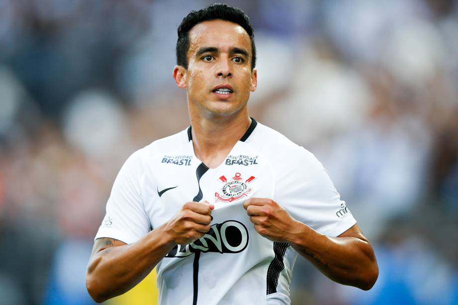 Jadson comemora gol durante partida entre Corinthians e Atlético-MG, válida pela 37ª rodada do Campeonato Brasileiro, realizada em São Paulo (SP) - 26/11/2017