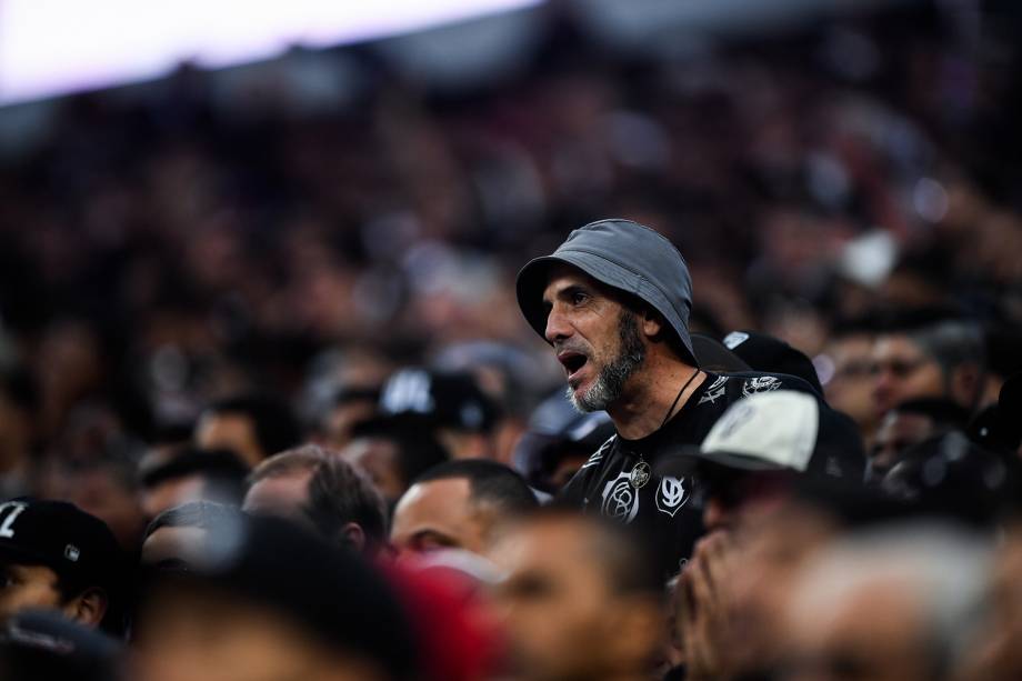 Corinthians e Palmeiras se enfrentam pela 32ª rodada do Campeonato Brasileiro no Itaquerão