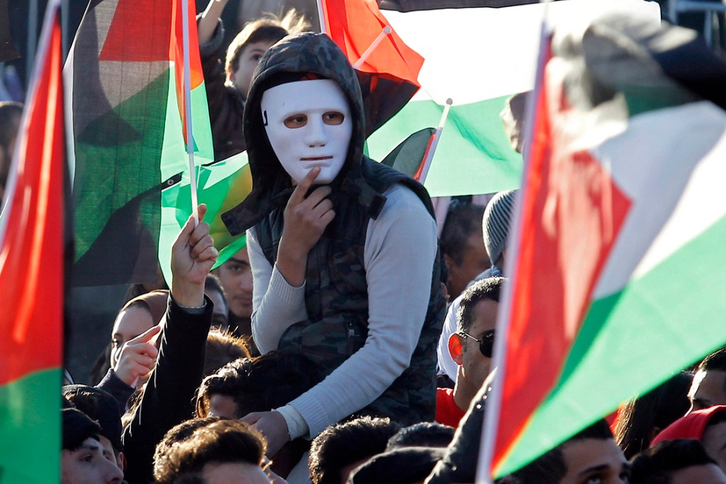 Manifestantes protestam a favor da Palestina após decisão dos Estados Unidos de mover a embaixada americana em Israel de Tel-Aviv para Jerusalém