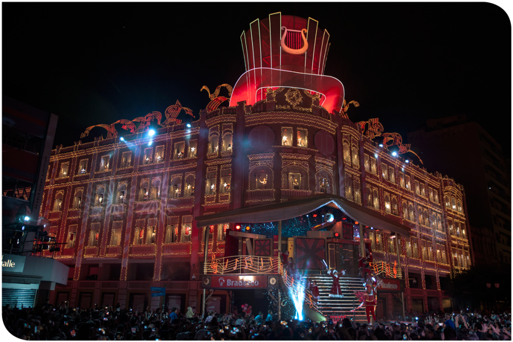 O espetáculo de Natal do Bradesco ilumina o Palácio Avenida em dezembro