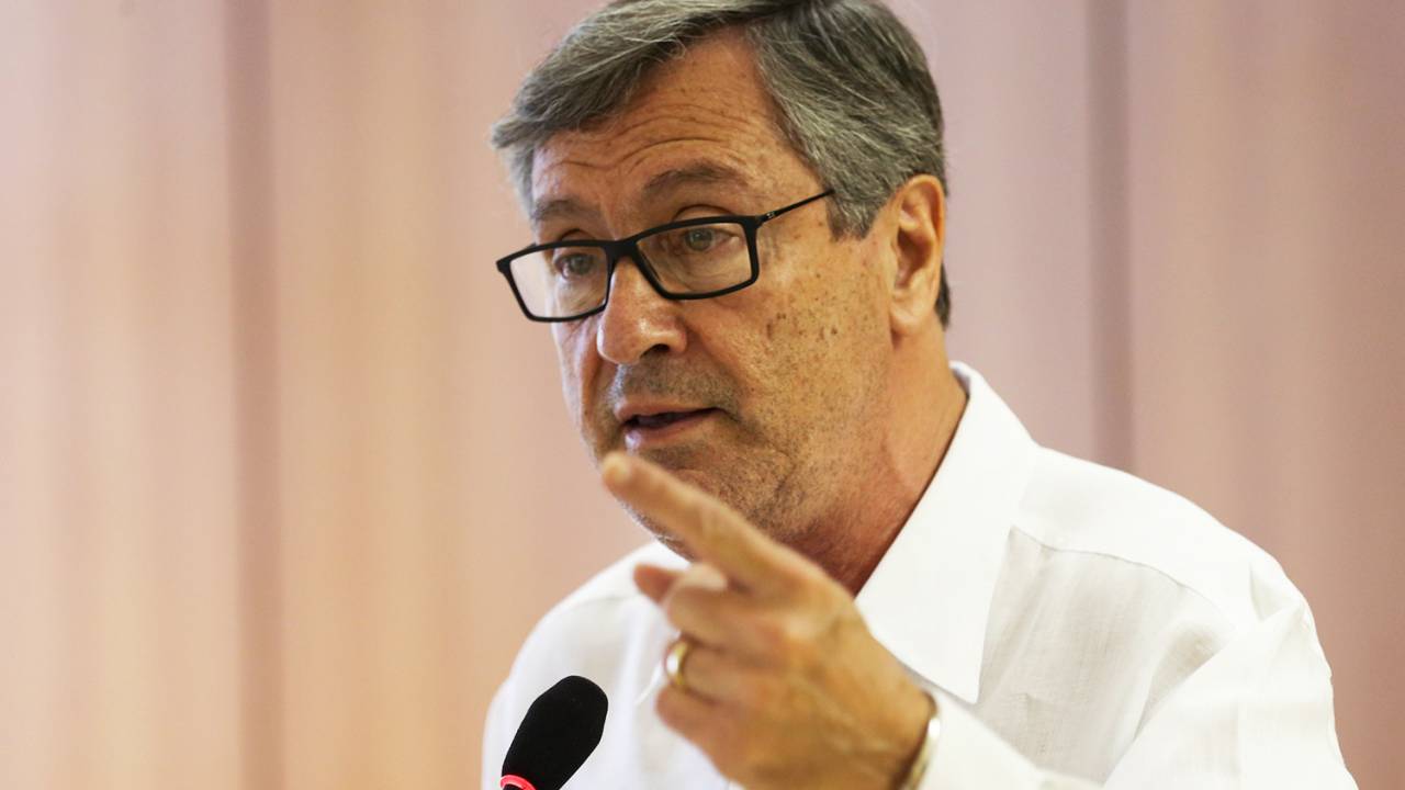 O ministro da Justiça, Torquato Jardim, fala à imprensa sobre o decreto do indulto natalino, em Brasília (DF) - 23/12/2017