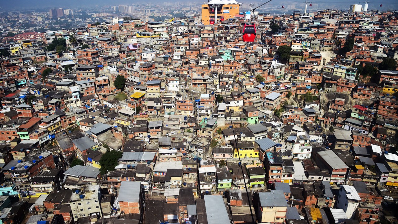 Vista aérea do Complexo do Alemão, no Rio de Janeiro (RJ) - 28/06/2014