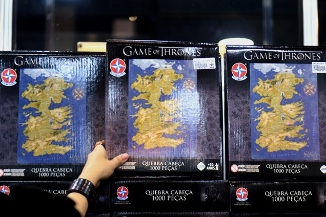 Itens colecionáveis da série Game of Thrones chama atenção durante evento da Comic Con Experiencie 2017, na Expo São Paulo