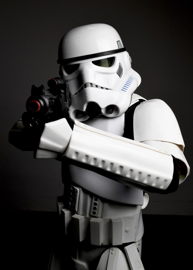 Cosplay de um stormtrooper, personagem da saga Star Wars, na CCXP 2017