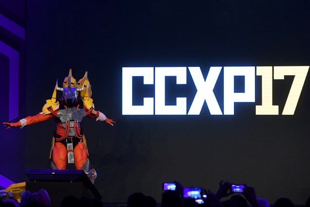 Diego Pontes faz cosplay de personagem do desenho animado Digimon na Comic Con Experience 2017 em São Paulo