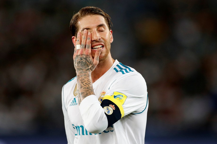 O jogador do Real Madrid, Sergio Ramos, durante partida contra o Grêmio, válida pela final do Mundial de Clubes da FIFA, realizada no Estádio Xeique Zayed, em Abu Dhabi - 16/12/2017