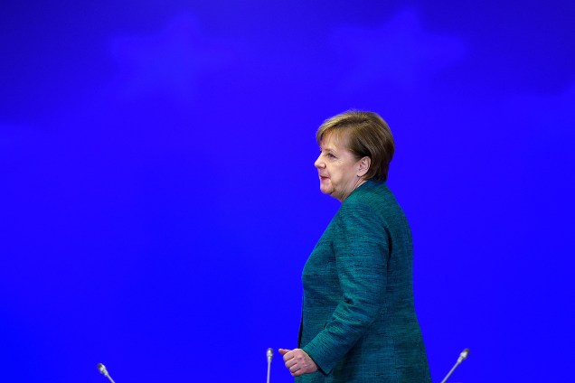A chanceler alemã, Angela Merkel, durante o 2º dia da cúpula de líderes da União Europeia em Bruxelas, na Bélgica - 15/12/2017