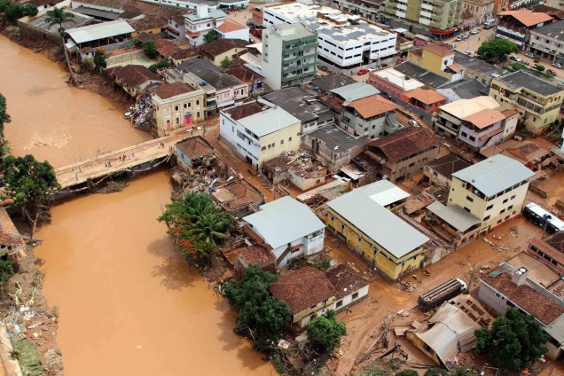 Chuvas espalham destruição na Zona da Mata mineira na cidade de Rio Casca - 06/12/2017