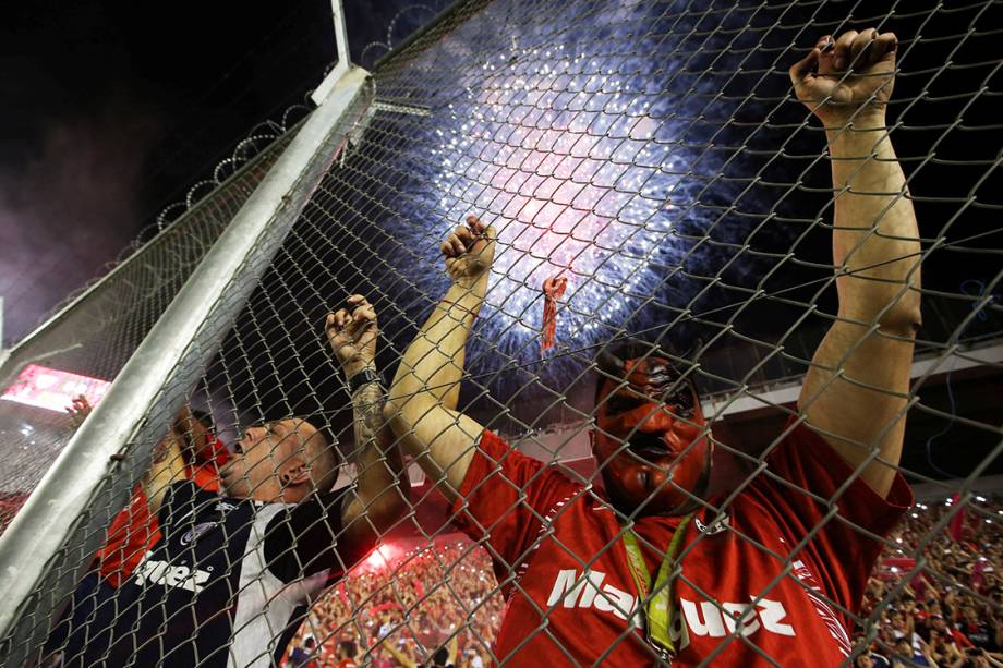 Torcedores do Independiente, durante o primeiro jogo da final da Copa Sul-Americana contra o Flamengo, em Bueno Aires