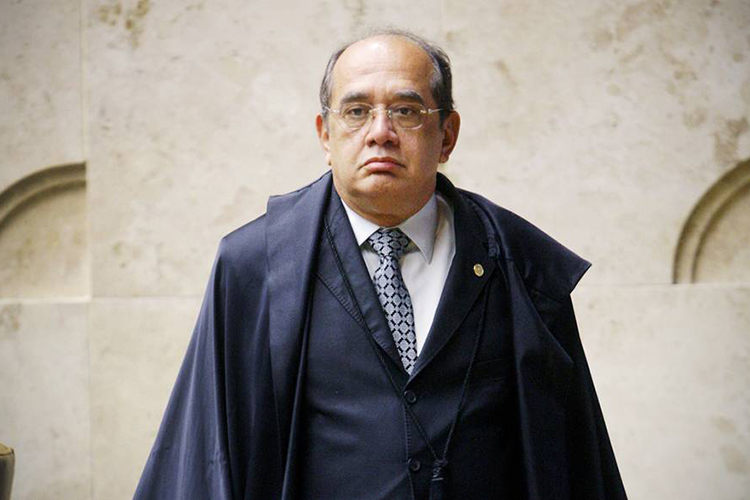 O ministro do STF, Gilmar Mendes, durante sessão de julgamento do mensalão - 13/09/2012