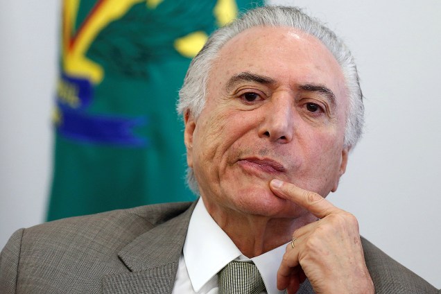 O presidente Michel Temer assina contratos ligados ao Programa Saneamento para Todos (Sanepar), em evento no Palácio do Planalto, em Brasília - 20/12/2017