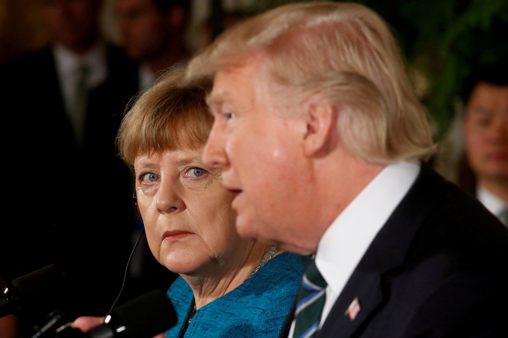 A chanceler alemã Angela Merkel e o presidente americano Donald Trump durante conferência na Casa Branca, em Washington - 17/03/2017