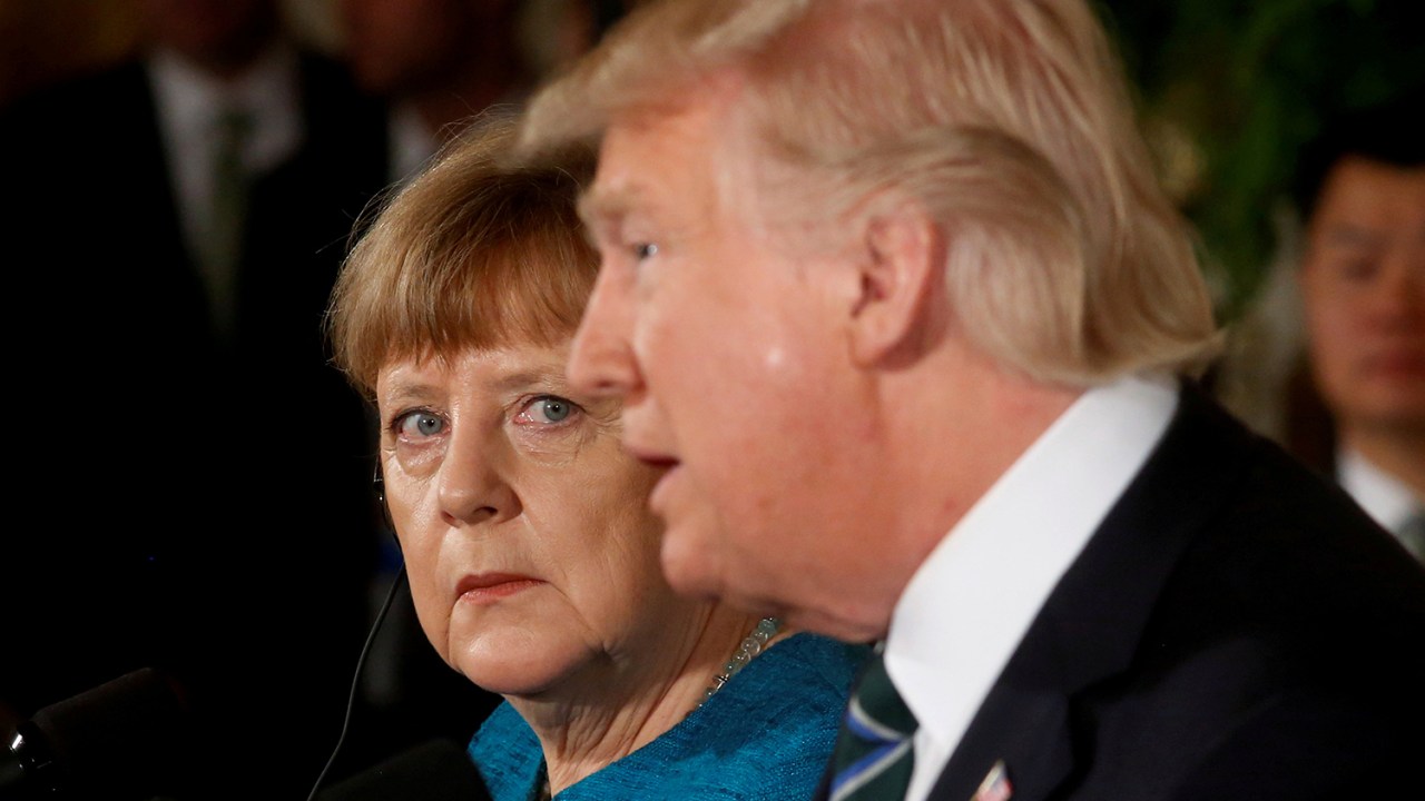 A chanceler alemã Angela Merkel e o presidente americano Donald Trump durante conferência na Casa Branca, em Washington - 17/03/2017