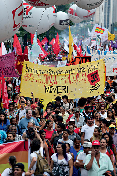Sempre contra &ndash; Ato de sindicalistas em S&atilde;o Paulo: n&atilde;o &agrave;s reformas