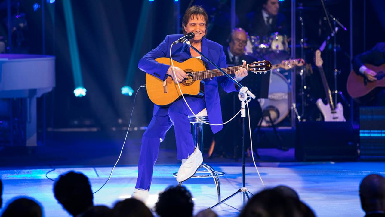 TV Globo transmite o Especial Roberto Carlos - 22/12/2017