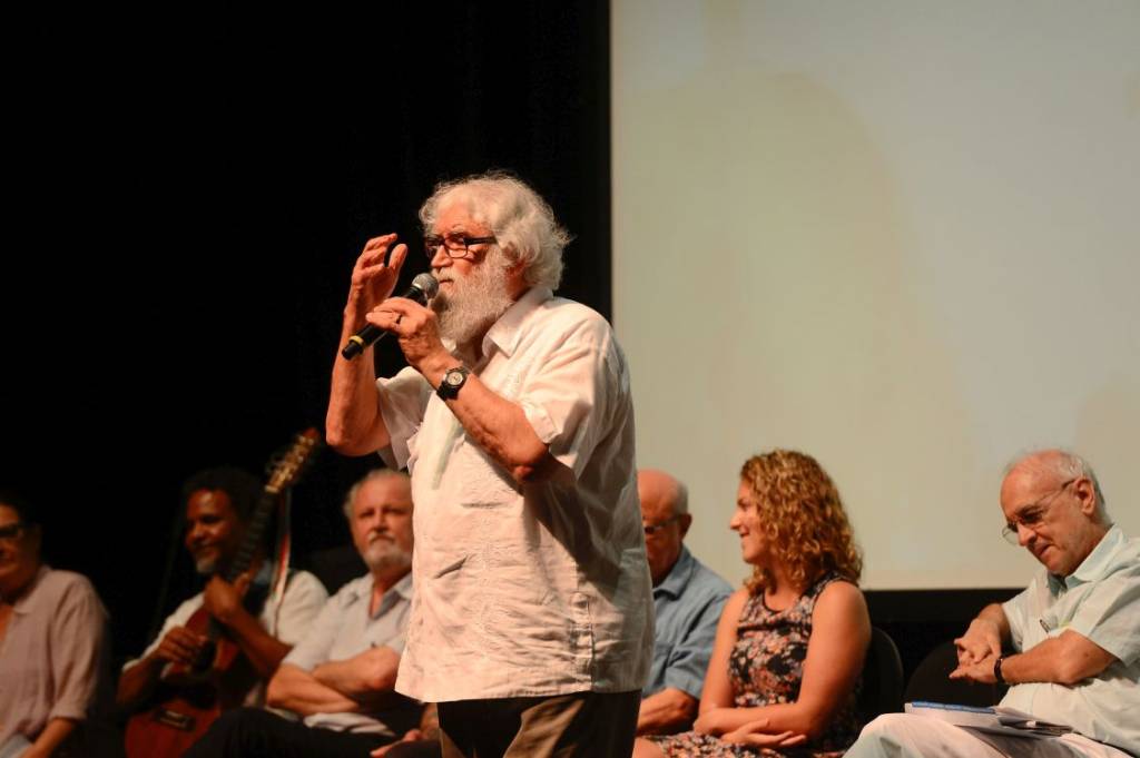 Leonardo Boff diz que se enganou ao defender o PT