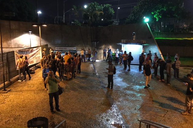 Movimentação no entorno da estação Jabaquara durante greve de metrô, na Zona Sul de São Paulo