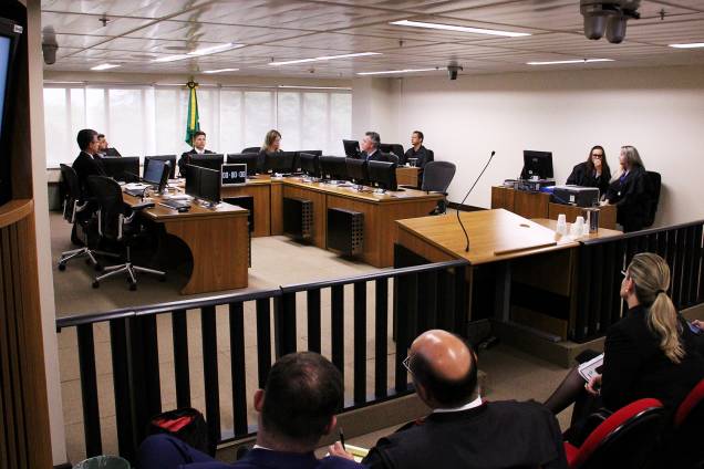 Sessão de julgamento do ex-presidente Lula no TRF4 (Tribunal Regional Federal da 4ª Região), em Porto Alegre (RS) - 24/01/2018 Sessão de julgamento do ex-presidente Lula no TRF4 (Tribunal Regional Federal da 4ª Região), em Porto Alegre (RS) - 24/01/2018
